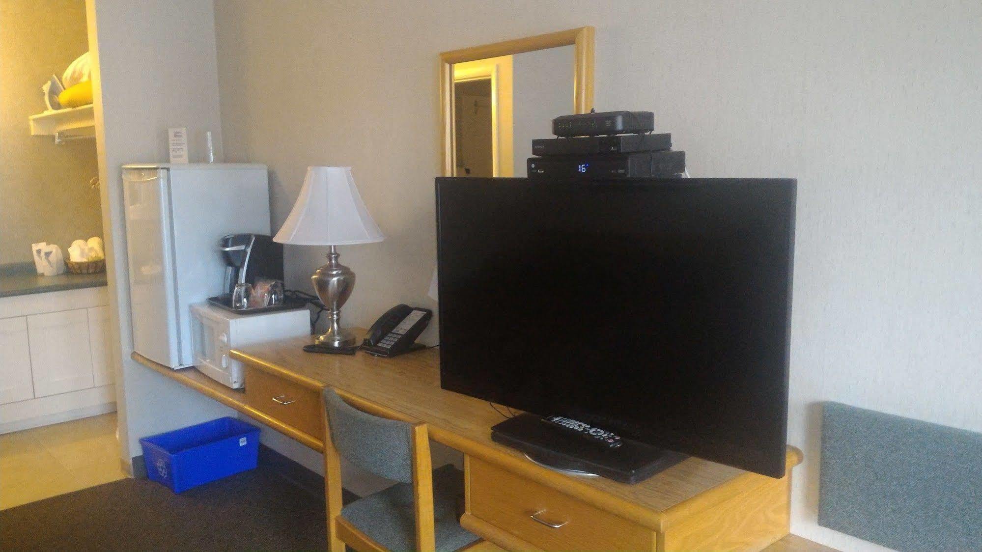 Catalina Motel Sault Ste. Marie Bagian luar foto