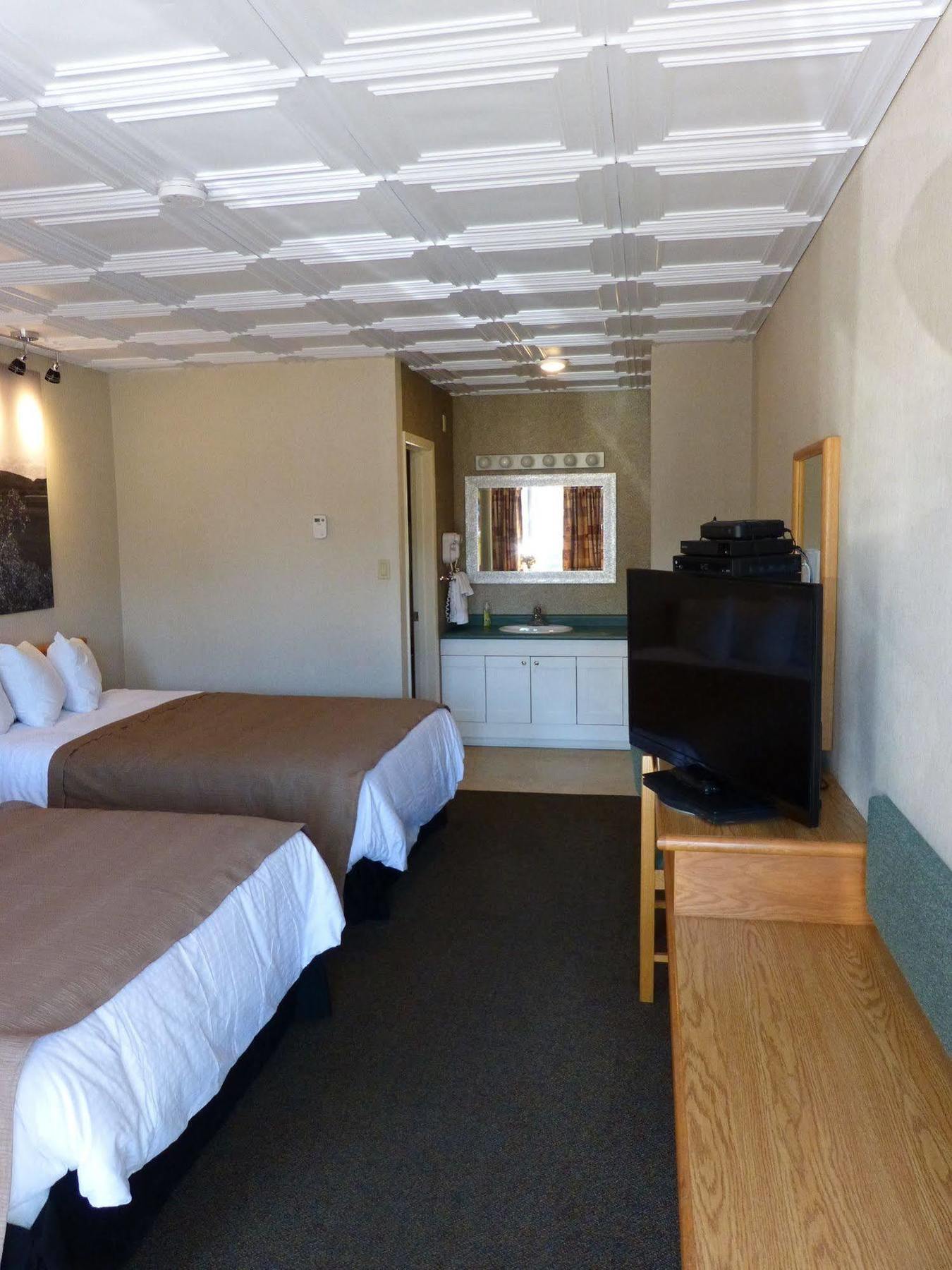Catalina Motel Sault Ste. Marie Bagian luar foto